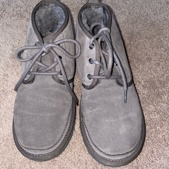 Ugg boots ! - Picture 5 of 5